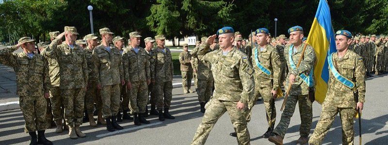 С десантными песнями и без алкоголя: как в Днепре отметят день ВДВ