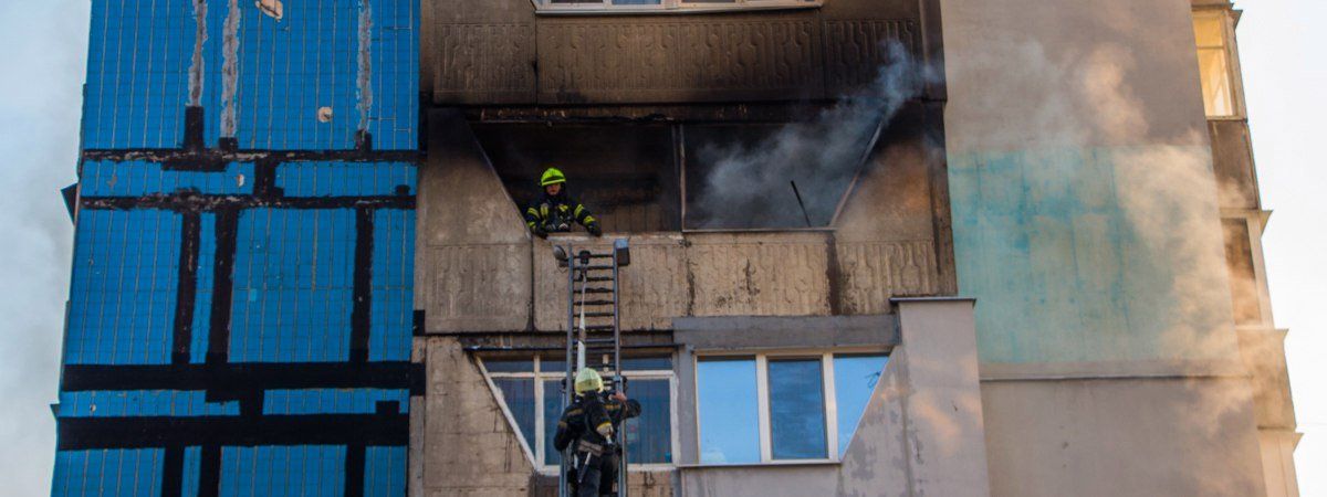 На проспекте Мира горели две квартиры, в одной из которых находился ребенок