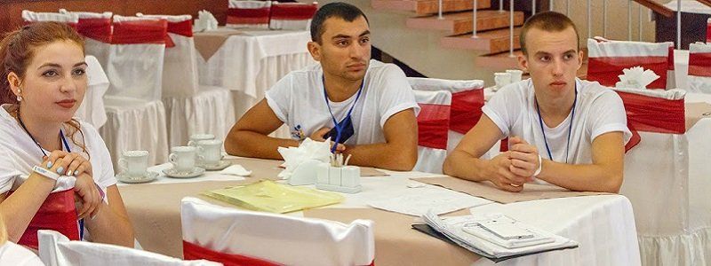 В Днепр приехала молодежь диаспоры из 20 стран мира