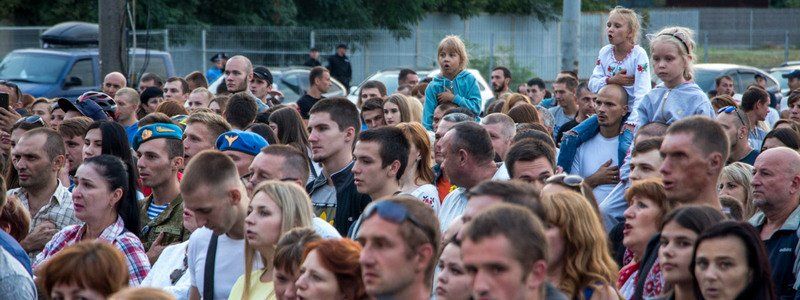 Информатор вышел «на охоту» в Днепре: ищите себя на фотографиях