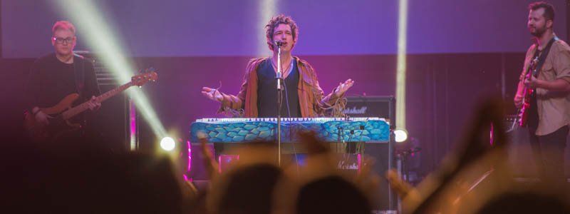 Нереальный драйв и Pianoбой: на набережной прошел Вечер Пирса