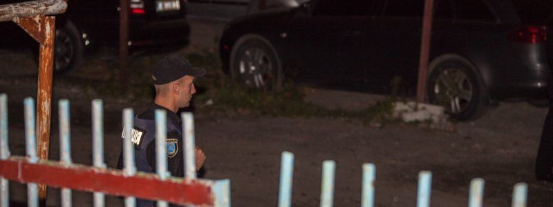 На Красном Камне неизвестные хотели захватить парковку