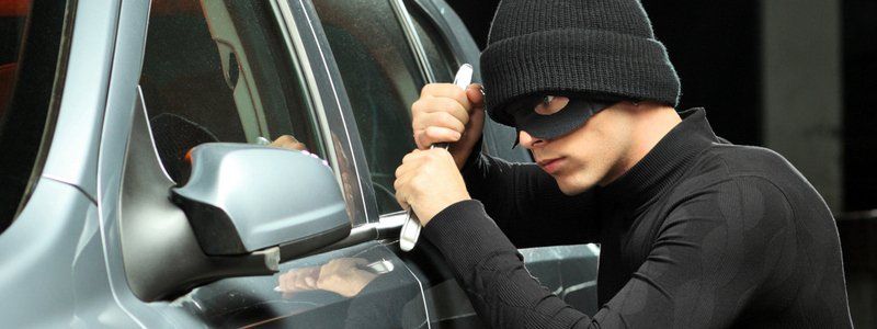 На жилмассиве Победа угнали автомобиль Toyota