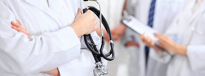 Неделя репродуктивного здоровья в клинике "Оксфорд Медикал": к приему гинеколога и уролога УЗИ в подарок