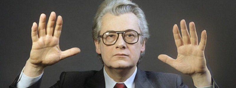 Умер легендарный Аллан Чумак, заряжавший воду через экран телевизора