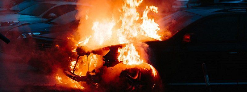 Горящие машины и резонансные ДТП: полиция и спасатели Днепра рассказали об итогах недели