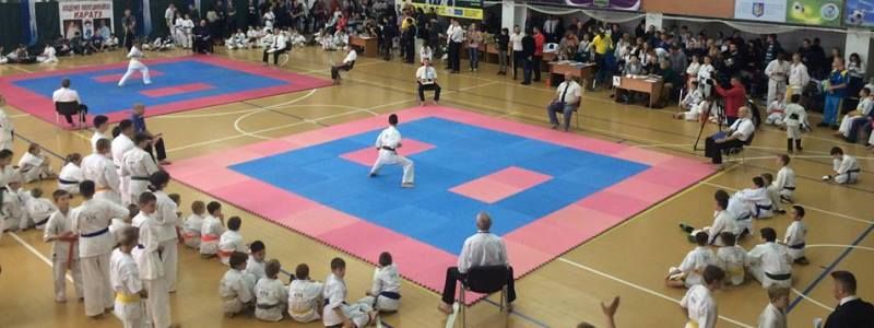Каратисти Дніпропетровщини знову перші