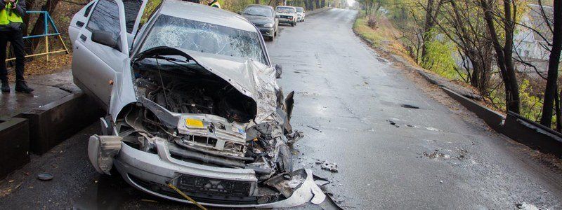 На Игрени Lada Priora столкнулась с фурой: пострадали двое мужчин