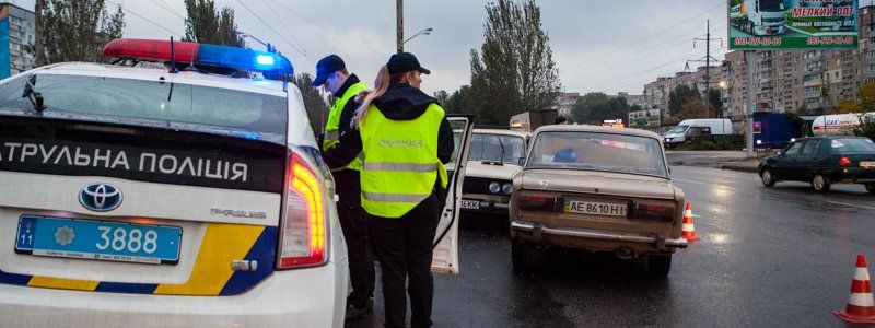 На Донецком шоссе не поделили дорогу ВАЗы: пострадали две женщины
