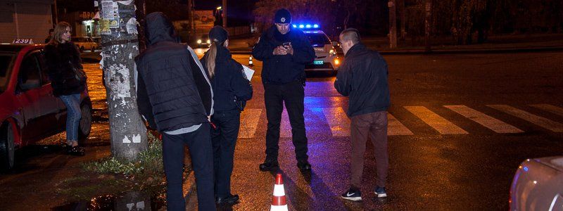 На Байкальской пьяный мужчина бросался с ножом на таксиста