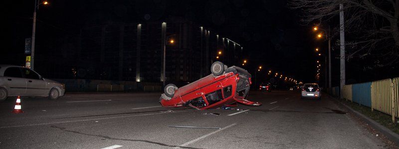 На Слобожанском перевернулась Таврия: за рулем был пьяный водитель