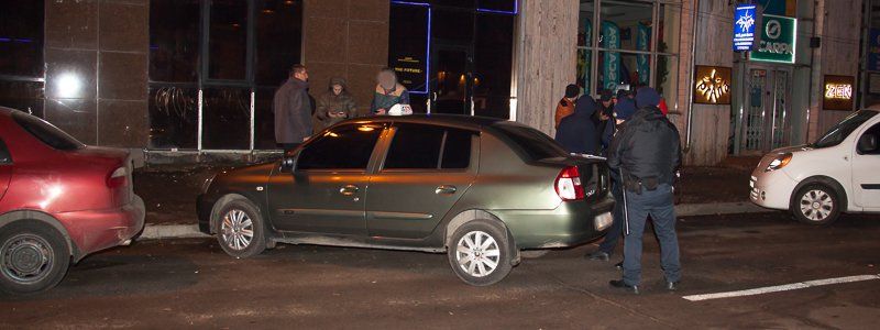 Не по пути: в Днепре на таксиста напали пьяные пассажиры