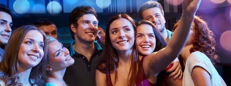 В Днепре можно будет сфотографироваться со знаменитостями