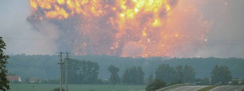 В Днепре взорвали боеприпас и сняли это на видео