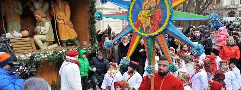 Лазерная елка и бесплатный концерт: как в Днепре будут праздновать Рождество