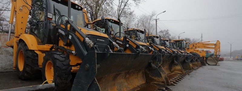 О борьбе с парковкой на тротуарах и уборке дорог Днепра в зимний период