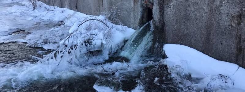 В Днепре произошла авария на трубопроводе: город может остаться без воды