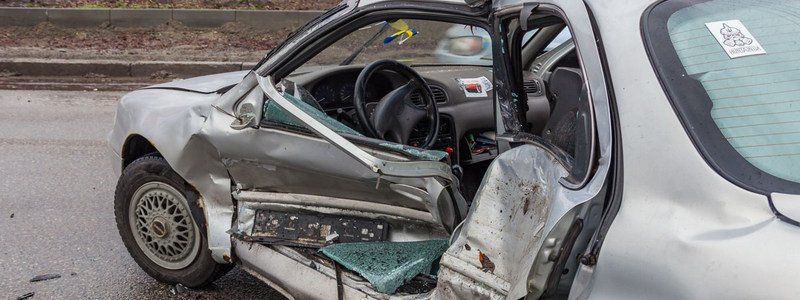 В Днепре ищут свидетелей смертельной аварии на Набережной Победы