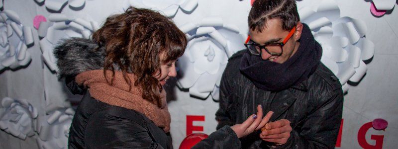 В День влюбленных на Европейской площади устроили свадьбы