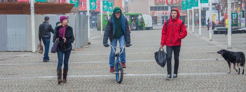 Днепр в лицах: какое настроение у жителей Днепра на этих выходных