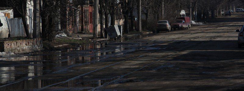 На Орловской четыре дня текла вода из прорванной трубы