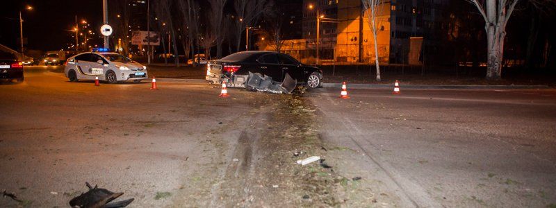 На Солнечном ДТП: Lexus перелетел через кольцо