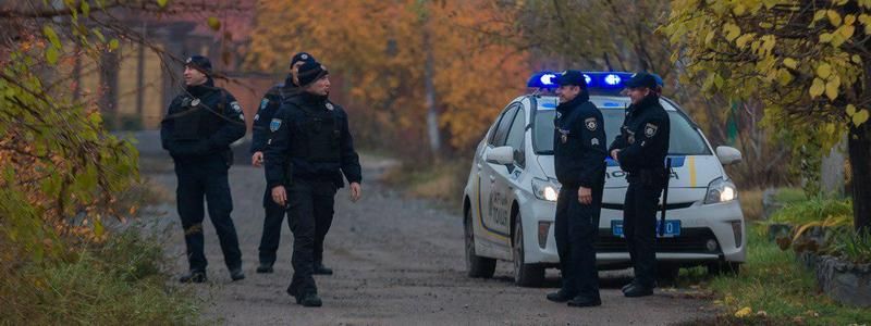 В Днепре патрульные помогли пожилому мужчине, запертому в квартире