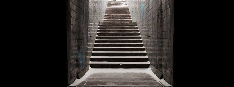 Умереть под колесами авто или от страха: как выглядит "убитый" подземный переход на Донецком шоссе