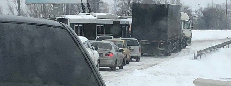 Последствия непогоды: Днепр застрял в пробках