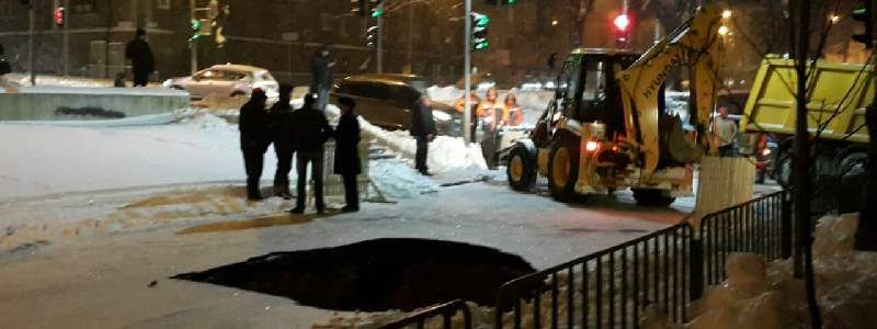 В горсовете рассказали, почему на Гоголя образовалась дыра