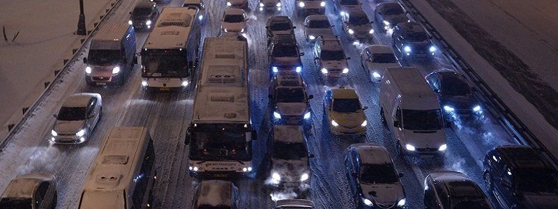 Где в Днепре сейчас пробки и куда не стоит ехать автомобилистам
