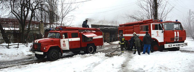 Очень горячее развлечение: в Днепре горела баня