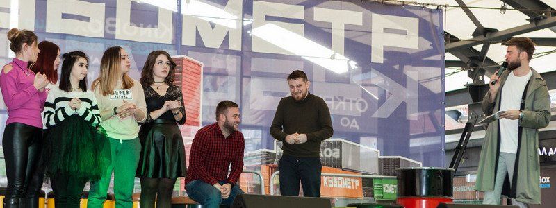 В "Кубометре" юмористы боролись за зрительский смех