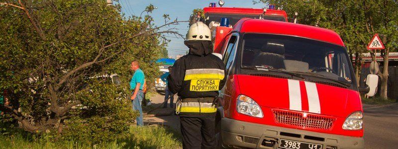 В Днепре на улице Байкальской горела крыша дома