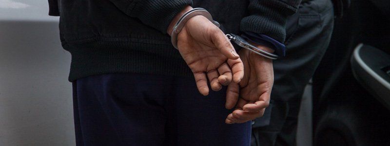 В Днепре чиновника обязали выплатить штраф за взятку в 15 тысяч гривен