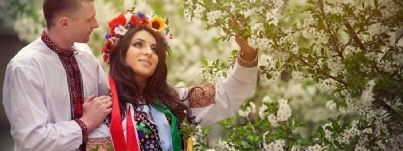 В Днепре ко Дню вышиванки пройдет флешмоб по чтению и пению произведений на украинском языке