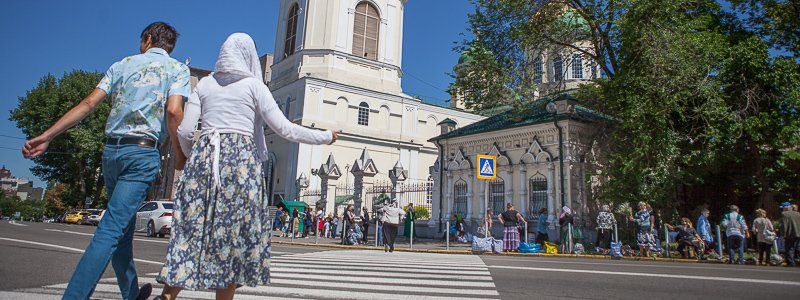 Как в Днепре проходит Троица