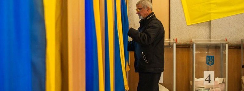 Кому больше всего среди политиков доверяют украинцы?