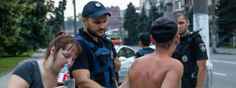 Возле гостиницы "Днепропетровск" драка закончилась ножевыми ранениями