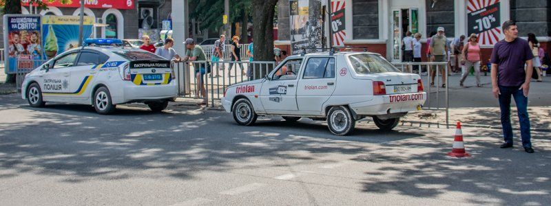 В Днепре "Славута" Triolan сбила бабушку, которая спешила на троллейбус