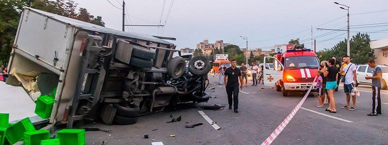 Полиция расследует смертельное ДТП на Набережной Заводской в Днепре