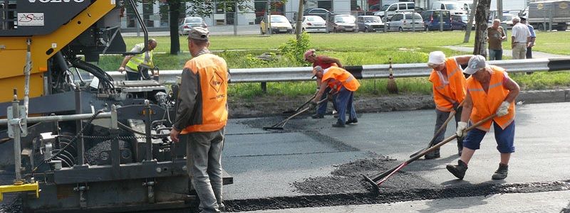 В Днепре из-за дорожного тендера уволили чиновницу горсовета