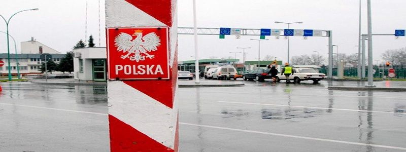 Житель Днепра хотел попытать счастья за границей
