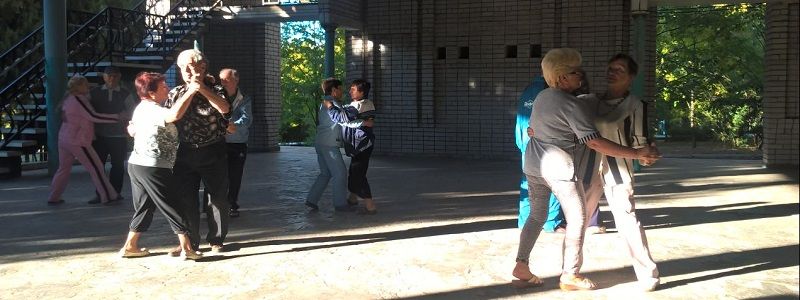 Под Днепром работает лагерь для пожилых людей (ФОТО)