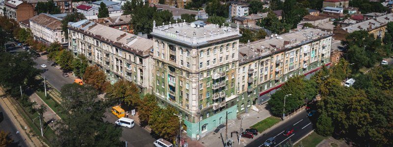 Хранители истории: где в Днепре находится здание с дозорными на крыше