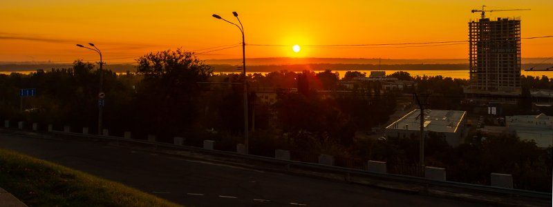 Осенний Днепр в первых лучах солнца