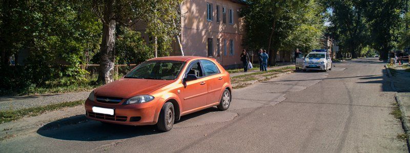 В Днепре водитель Chevrolet сбил ребенка и скрылся