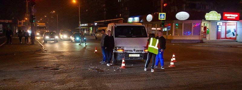 ДТП в Днепре на Калиновой: водитель BMW скрылся с места происшествия