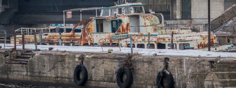 Ржавая романтика речпорта: история одного катера из Днепра