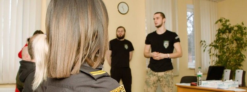 В Днепре научат "бюджетников" оказывать первую помощь